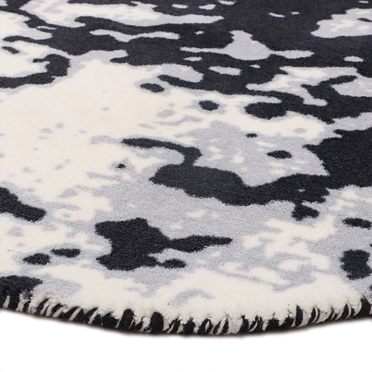 Buy Hand-Knotted Traditional Indian Carpets Online
